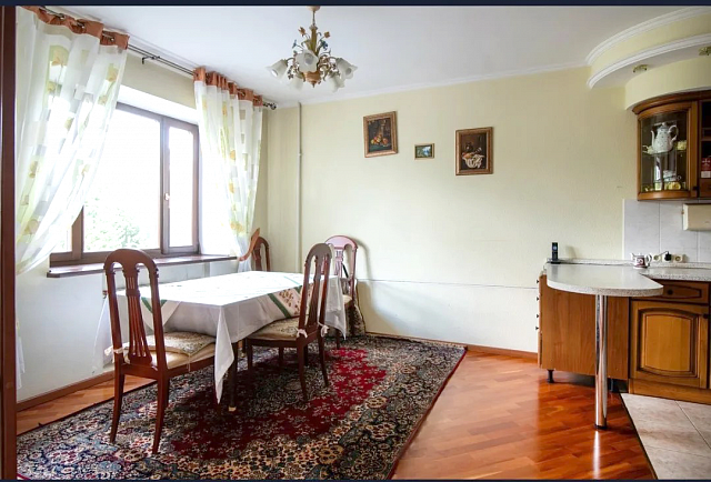 Квартира, 3-комнатная,130 м², Казань, Лейтенанта Шмидта, 8