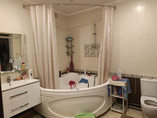 Дом, 2-этажный, 220 м², 10 соток