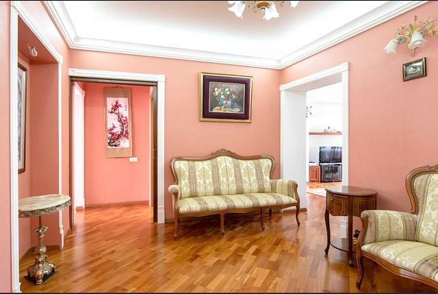 Квартира, 3-комнатная,130 м², Казань, Лейтенанта Шмидта, 8