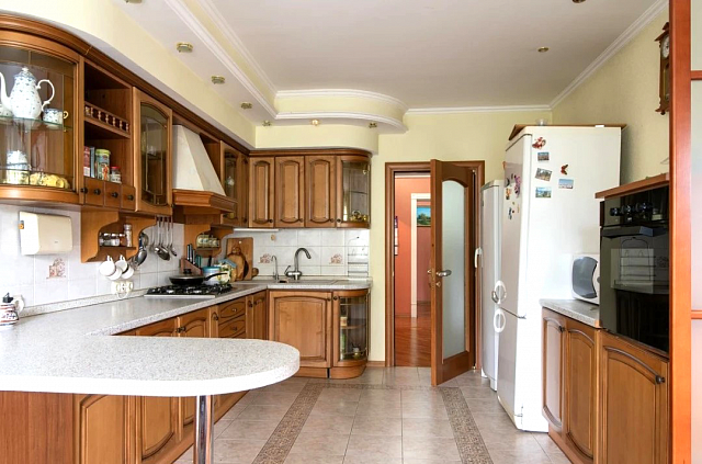 Квартира, 3-комнатная,130 м², Казань, Лейтенанта Шмидта, 8