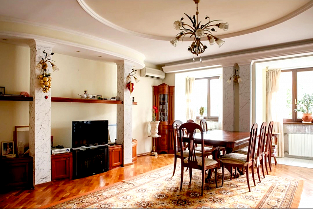 Квартира, 3-комнатная,130 м², Казань, Лейтенанта Шмидта, 8
