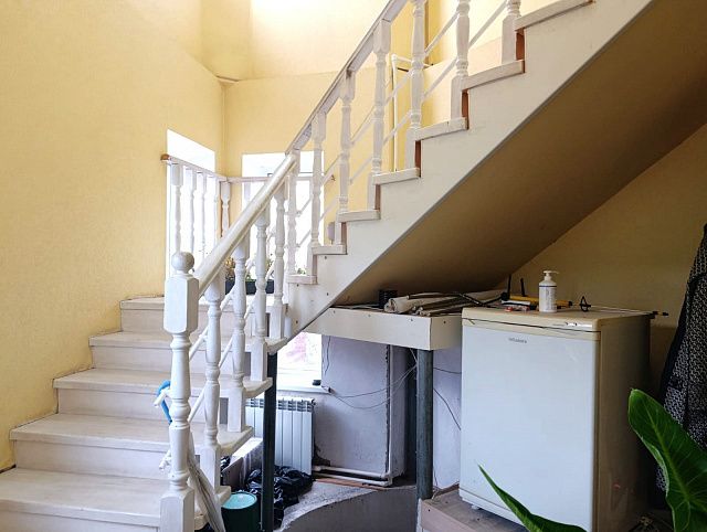 Дом, 2-этажный, 220 м², 10 соток