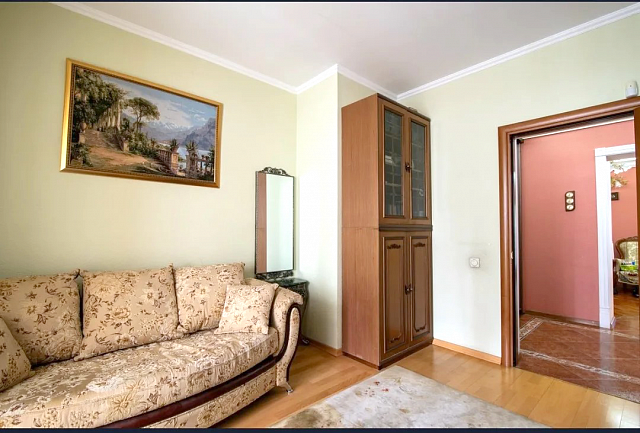 Квартира, 3-комнатная,130 м², Казань, Лейтенанта Шмидта, 8