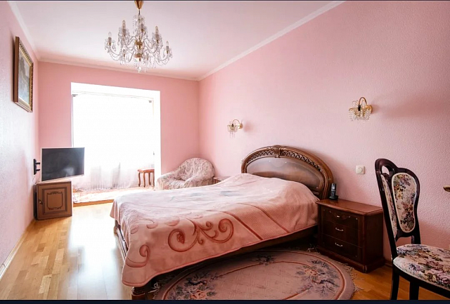 Квартира, 3-комнатная,130 м², Казань, Лейтенанта Шмидта, 8