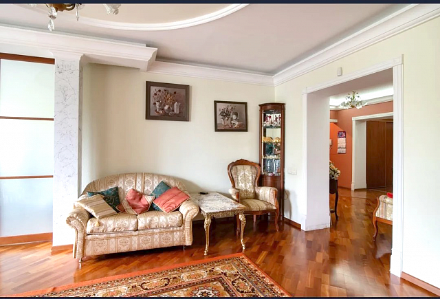 Квартира, 3-комнатная,130 м², Казань, Лейтенанта Шмидта, 8