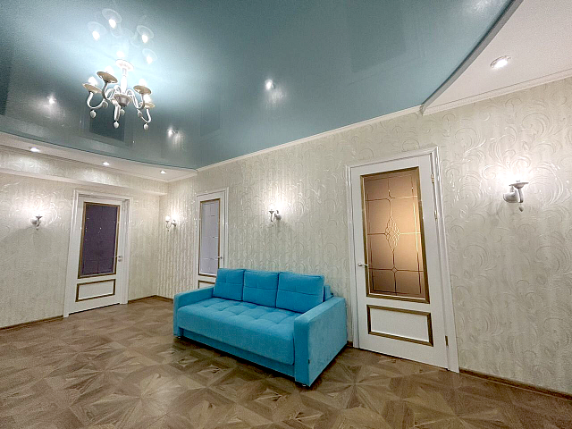 Квартира 4-комнатная, 200 кв. м, в Казани, ул. Аланлык, 47