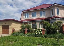 Дом, 2-этажный, 220 м², 10 соток
