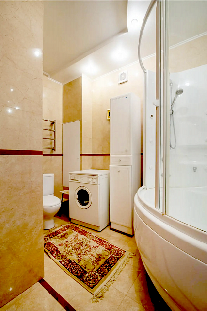 Квартира, 3-комнатная,130 м², Казань, Лейтенанта Шмидта, 8