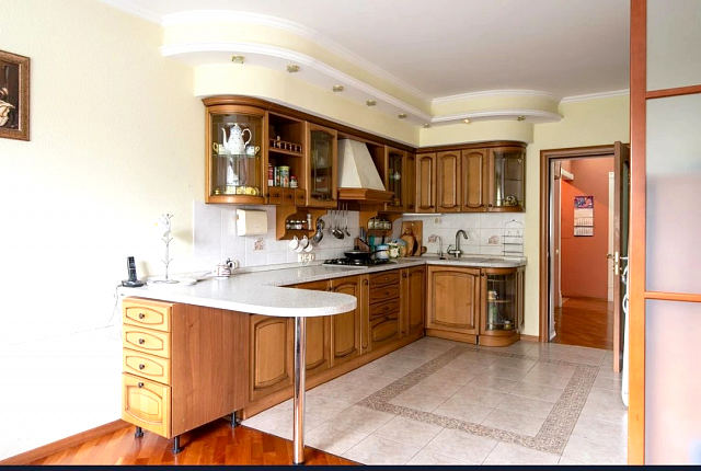 Квартира, 3-комнатная,130 м², Казань, Лейтенанта Шмидта, 8