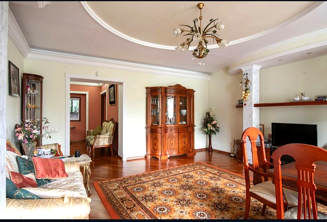 Квартира, 3-комнатная,130 м², Казань, Лейтенанта Шмидта, 8