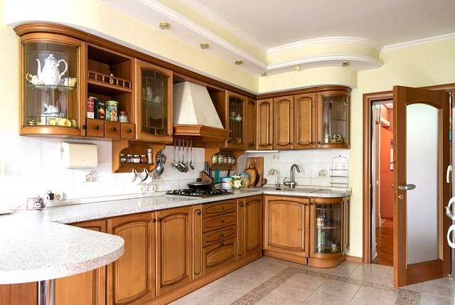 Квартира, 3-комнатная,130 м², Казань, Лейтенанта Шмидта, 8