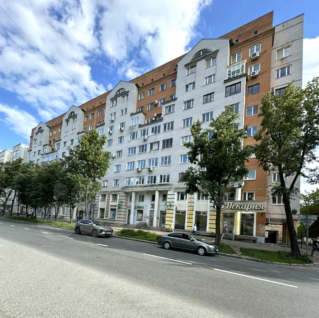 Квартира, 3-комнатная,130 м², Казань, Лейтенанта Шмидта, 8